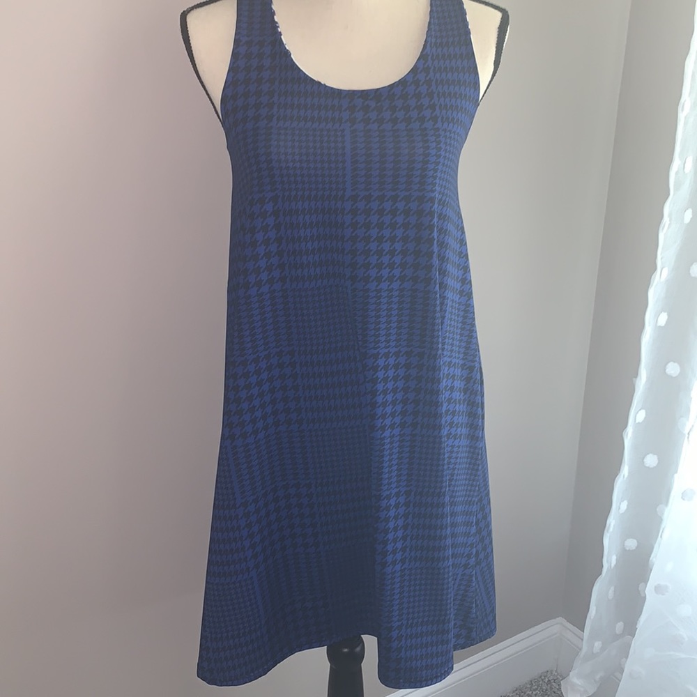 Shinesty reversable dress. Size Medium 🎅🏻🎄